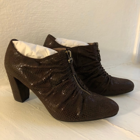 AEROSOLES WOMEN'S FORTUNATE BOOTIES - Picture 1 of 6